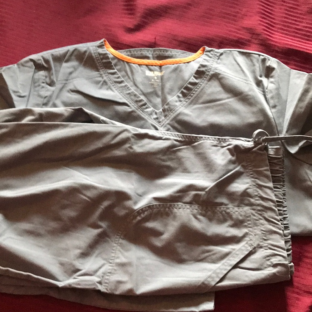I am selling scrubs